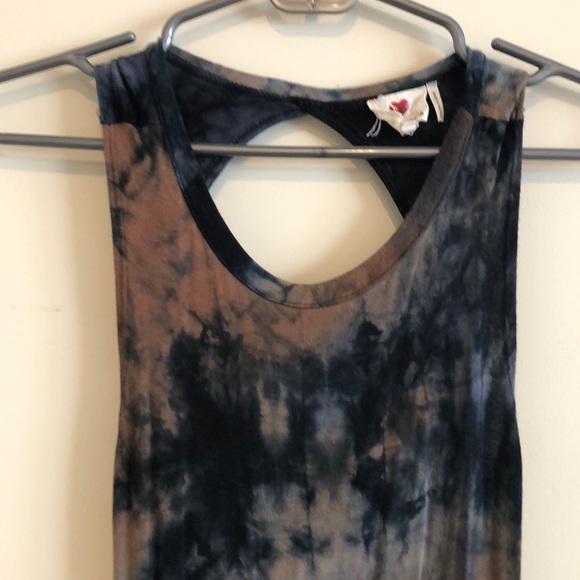 Tie Dye Bodycon Midi Dress 🔥💥 - Picture 2 of 5